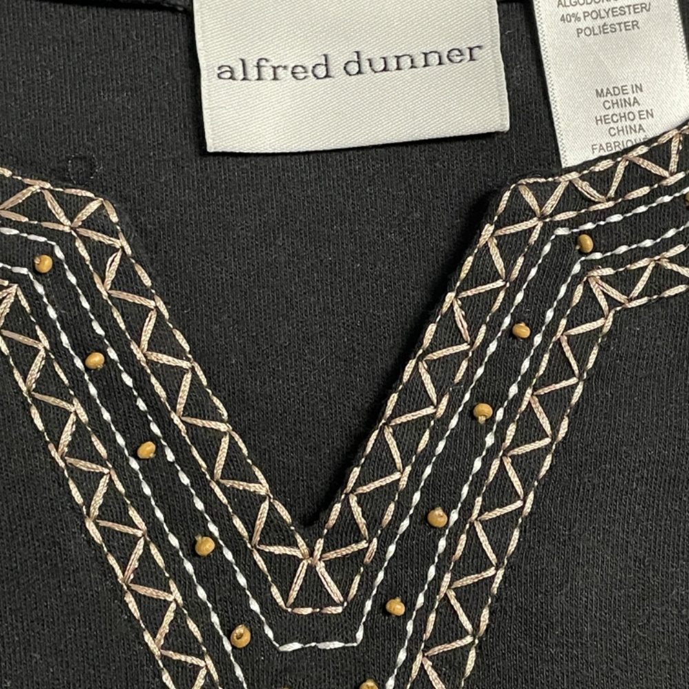 Alfred Dunner Short Embroidered Applique Top, Women L, Black Beige - Picture 7 of 9